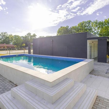 Forest Földvár Apartmanok Balatonföldvár Exterior foto