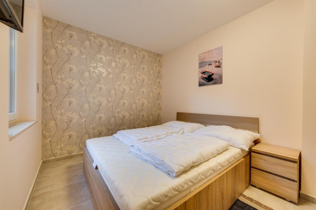 Forest Földvár Apartmanok Balatonföldvár Exterior foto