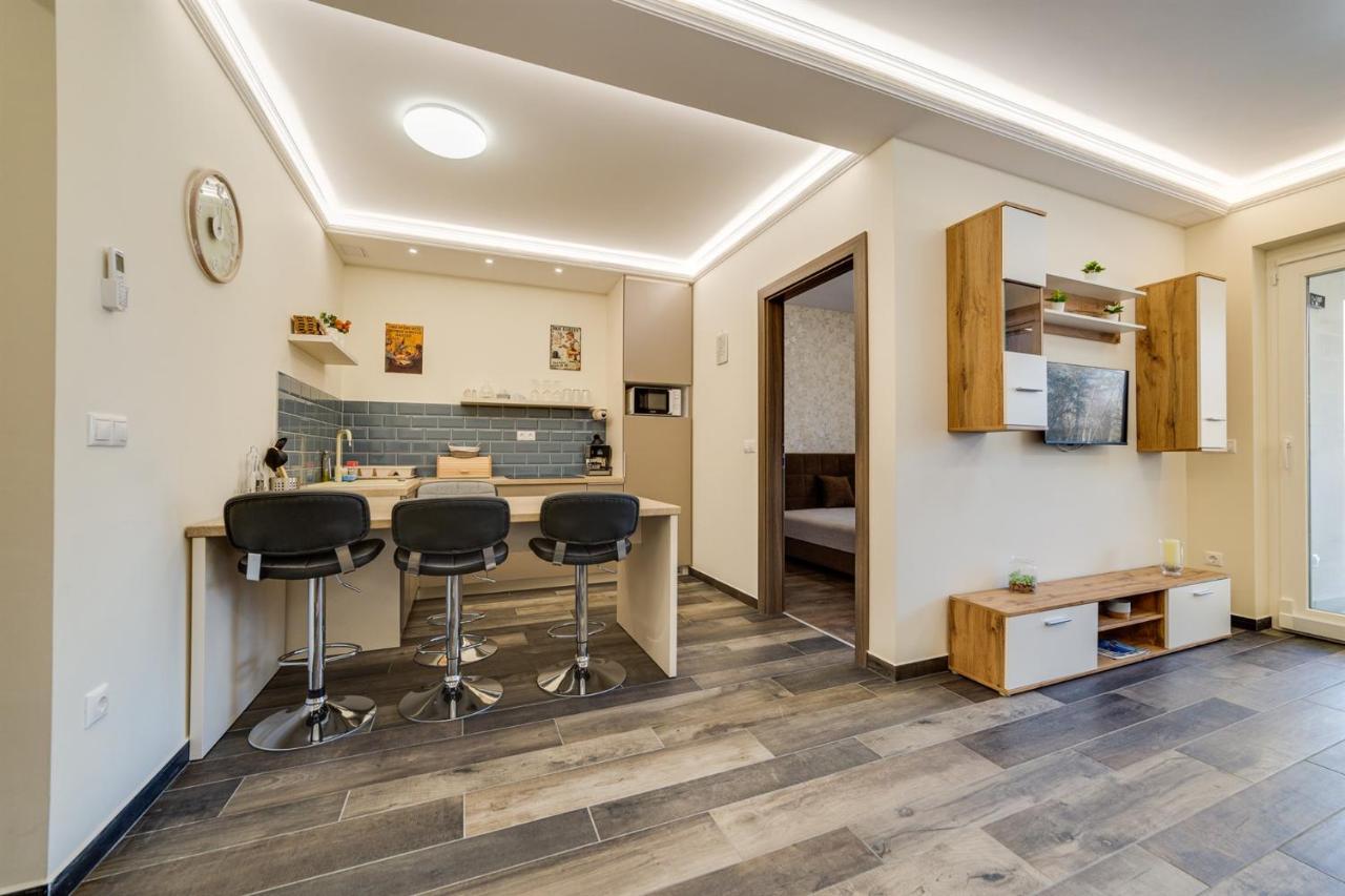 Forest Földvár Apartmanok Balatonföldvár Exterior foto