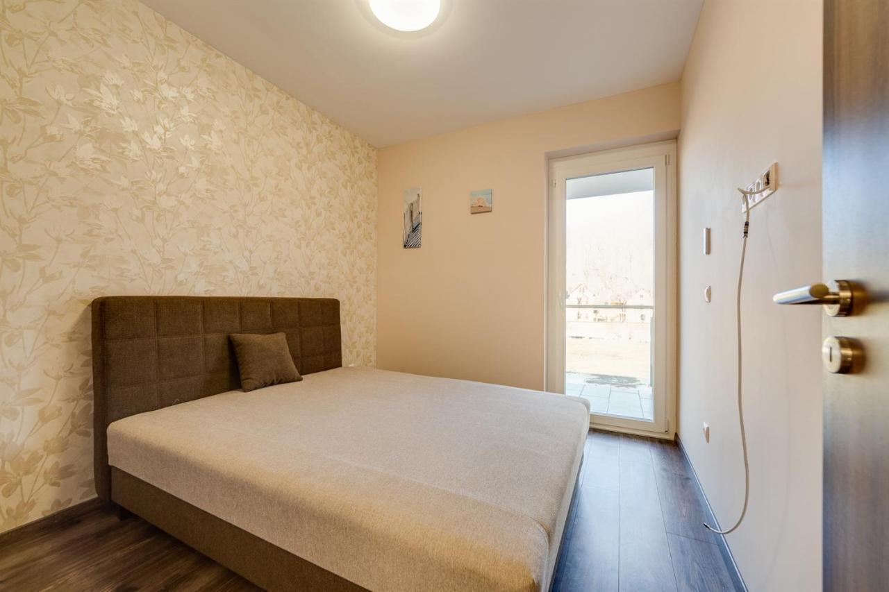 Forest Földvár Apartmanok Balatonföldvár Exterior foto