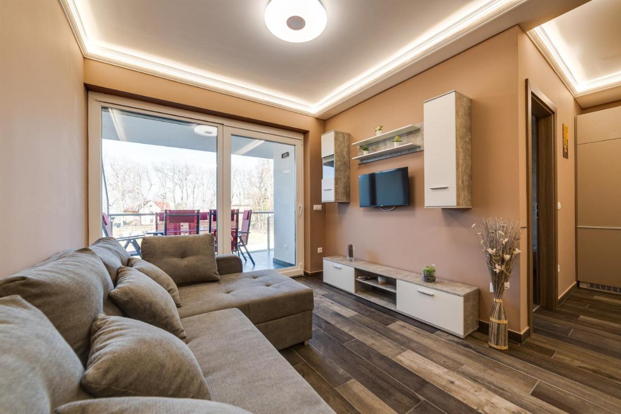 Forest Földvár Apartmanok Balatonföldvár Exterior foto